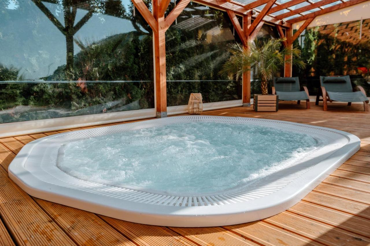 Morze Domkow Wellness & Spa ジブヌベク エクステリア 写真